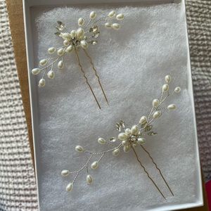 Wedding hair pins